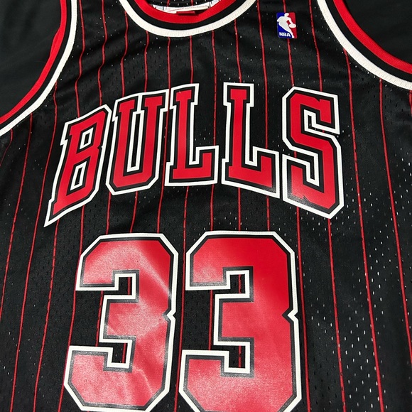 Chicago bulls jersey - Picture 2 of 5